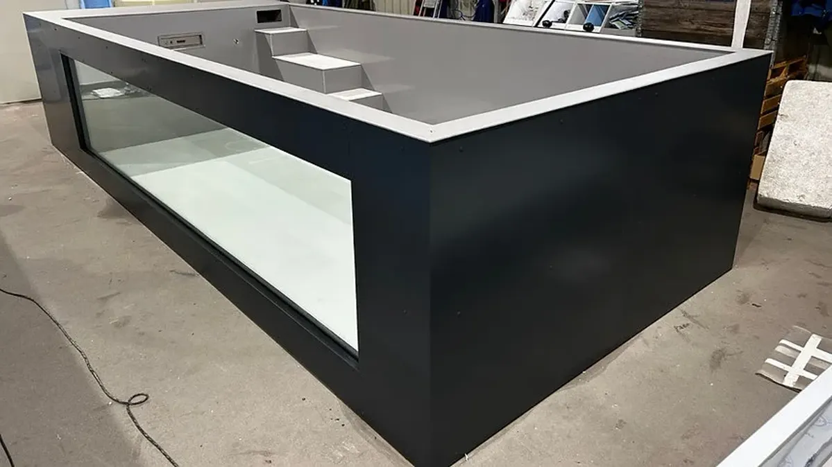Piscina de polipropileno de 6,5 m x 2,5 m con ventana de 4 m
